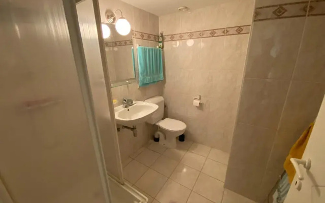 Beautiful Apartment on the Marina