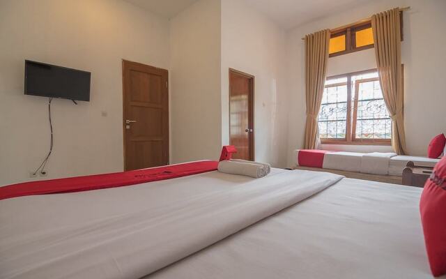 RedDoorz @ Maribaya Street 2