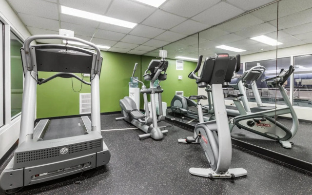 Quality Inn & Suites Birmingham - Highway 280