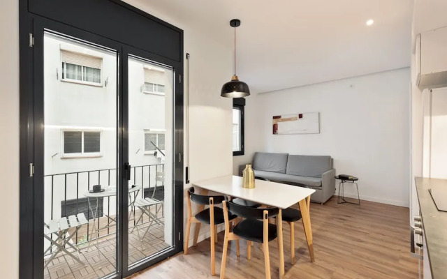 Urban Chill Apartments By Olala Homes