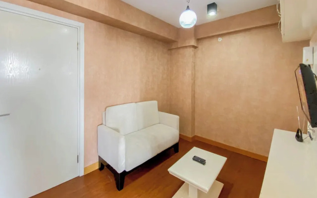 Pleasant And Modern Look 1Br Green Pramuka City Apartment