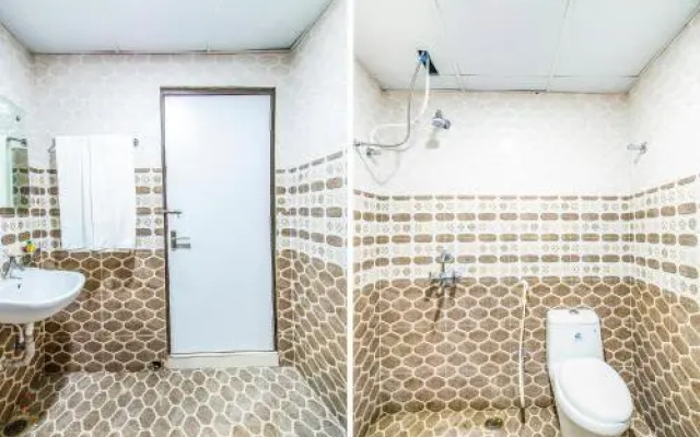 FabHotel Abhinand Grand