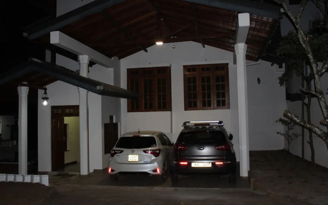 Cinnamon CASA