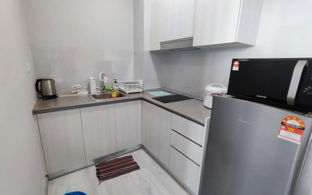 Jesselton Quay Suites