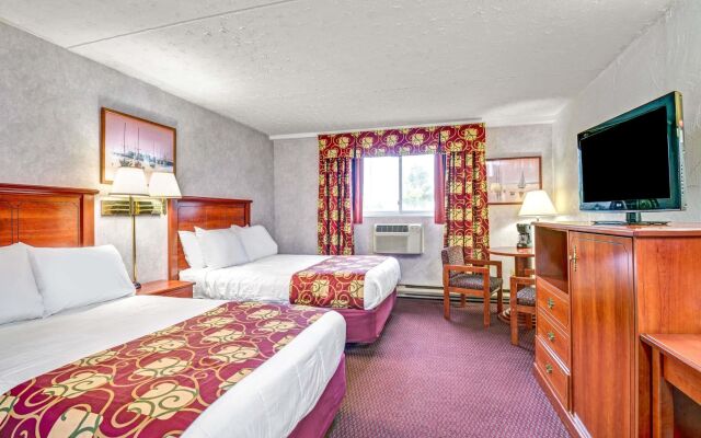 Spark by Hilton Portland Airport Maine Mall