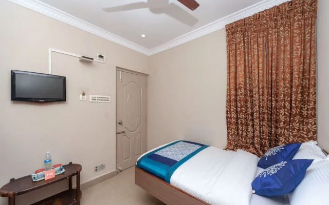 New Royal Inn by OYO