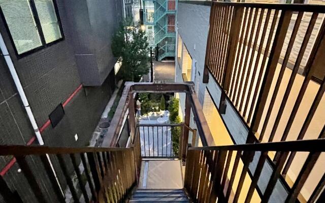Shinjuku Warm House