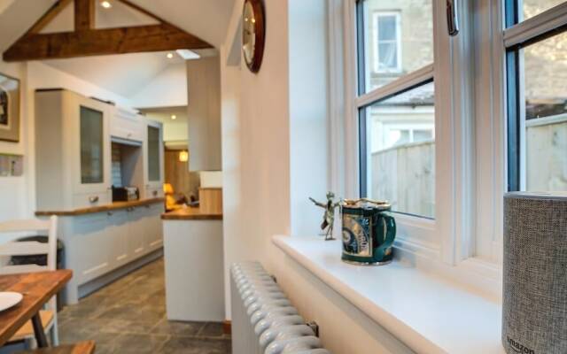 Aelia Cottage, Cirencester