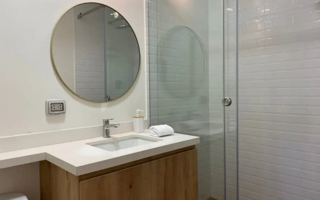 Incredible 3BR With Balcony in Miraflores
