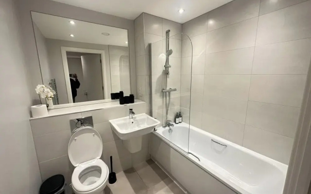 Salford City Retreat - 2 Bedroom Apartment