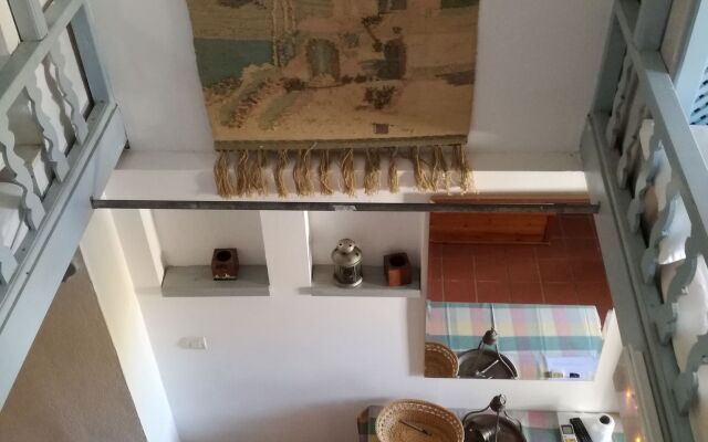 Maris Lindos, Suites and Apartments