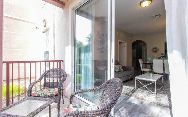Magnificent 2 Bedroom Apartment Vista Cay Resort 107