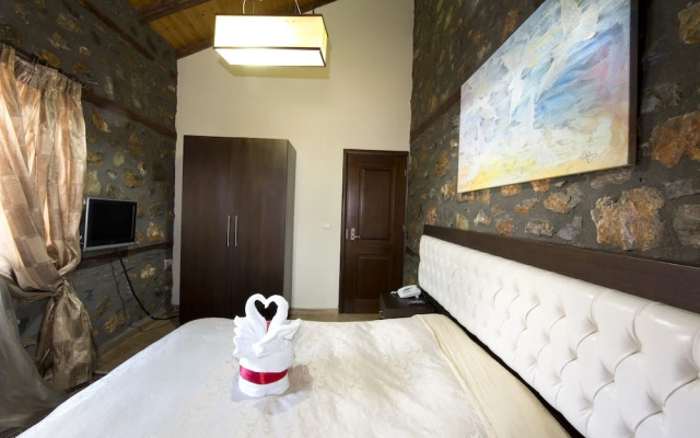 Lithos Hotel & Spa