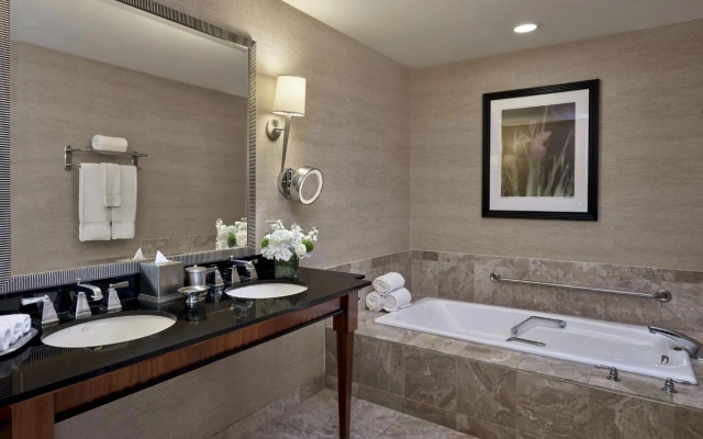 Loews New Orleans Hotel