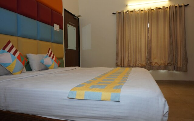 OYO 19690 Home Luxury Farm Lonavala Lake