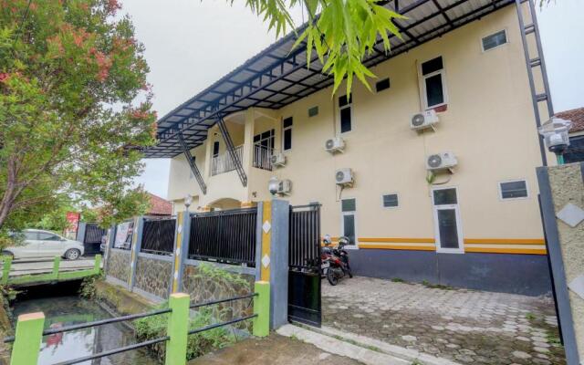 OYO 90709 Djati Guest House