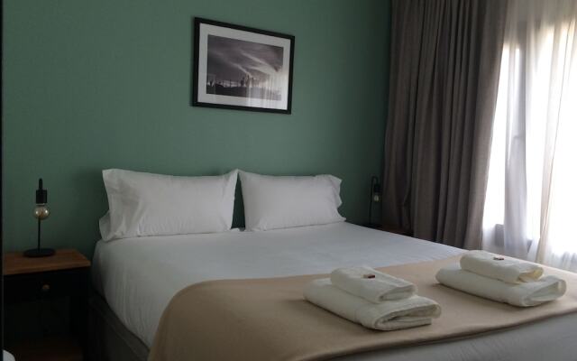 Senderos Aparts & Suites