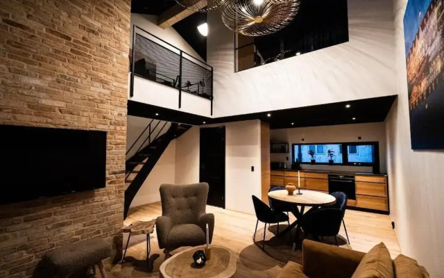 Broncks Apartments