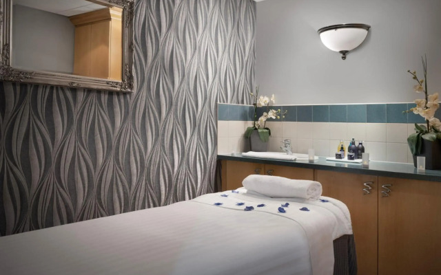 Delta Hotels by Marriott Tudor Park Country Club