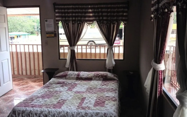 Hotel Los Volcanes Río Celeste