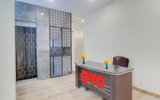OYO 70302 Aayush Stay Inn