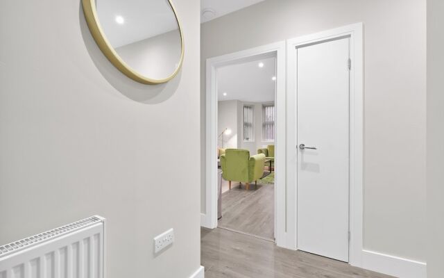 Crown Place 2 & 3 Bedroom Luxury Apts