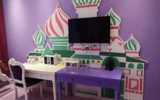 Dreamhouse Theme Hotel