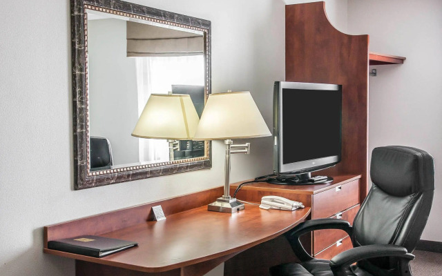 Sleep Inn & Suites Conference Center and Water Park