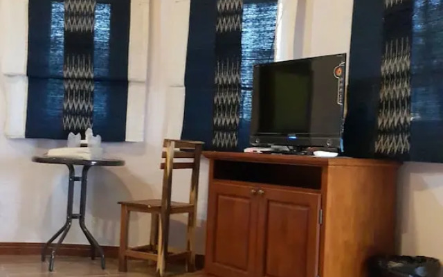 Khemmarat Baandin Resort