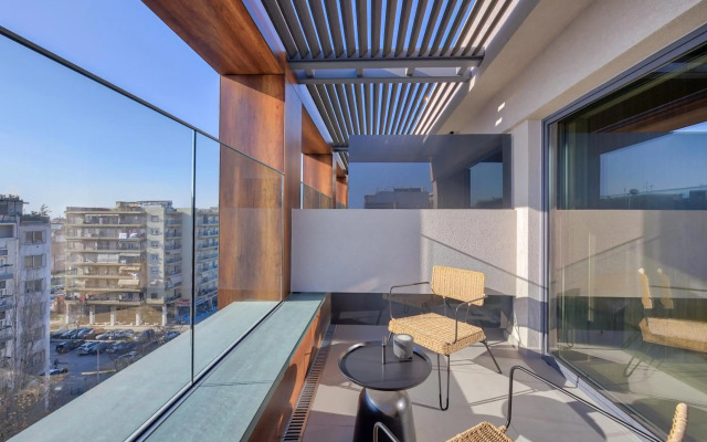 ONOMA Hotel