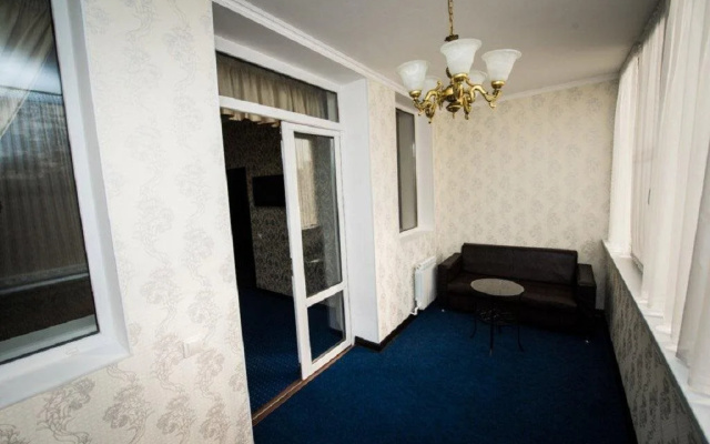 Yesenin Mini Hotel — фото