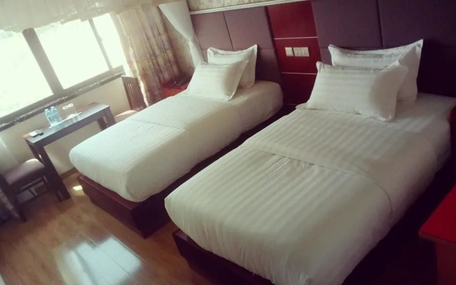 Courtyard International Hotel