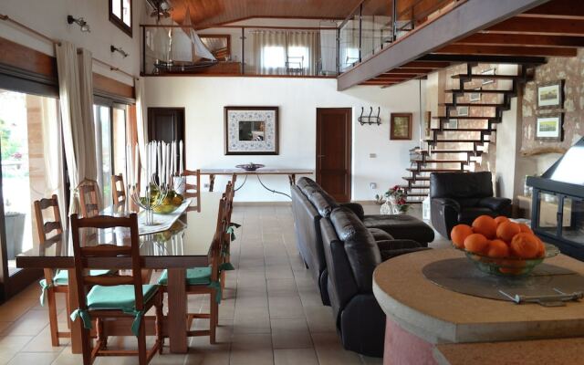 Large Mansion in Lloseta Majorca With Private Pool