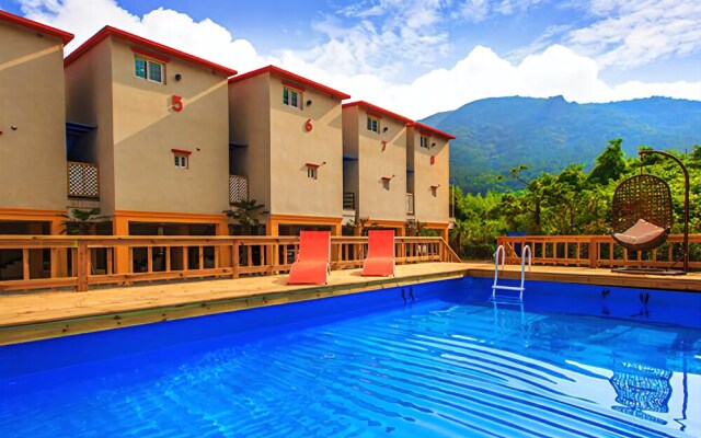 Geoje Monaco Pension