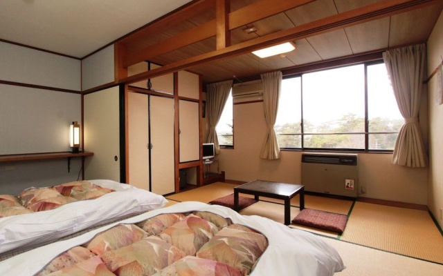Kokumin Shukusha Enasansou – Guest Rooms – Ena
