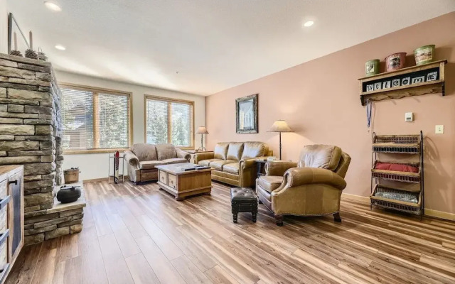 5023 Gateway 2 Bedroom Condo