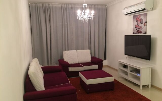 Lawang Suite 2 Bedroom Corner Apartment