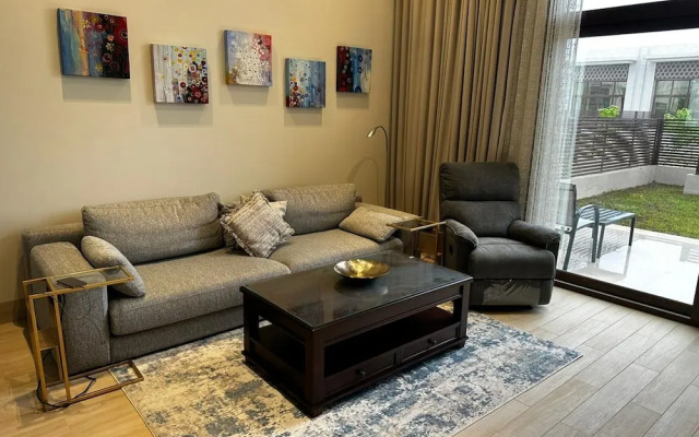 One-bedroom Escape With Scenic View