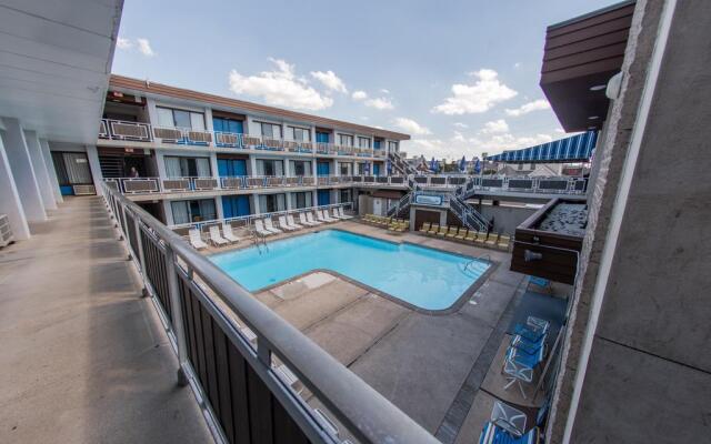 Windjammer Motor Inn