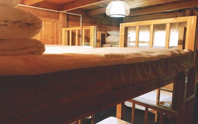 Dragon's Den Hostel in Rice Terraces