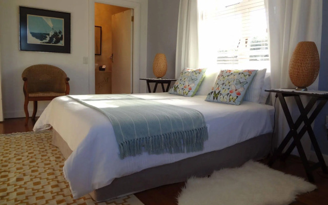 Walker Bay Manor