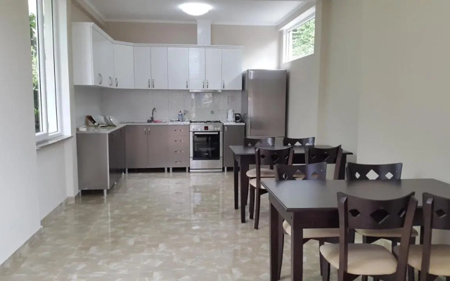 Lasha Guest House
