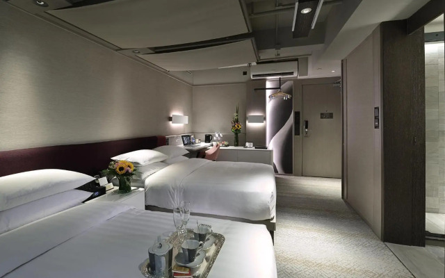 Xi Hotel