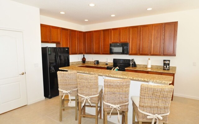 Solterra Six-bedroom