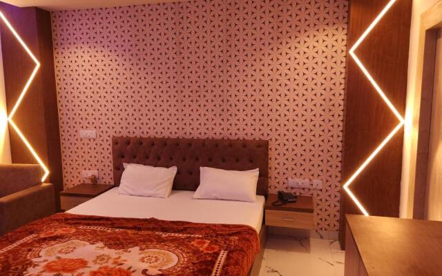 Rbs Hotel & Restaurant