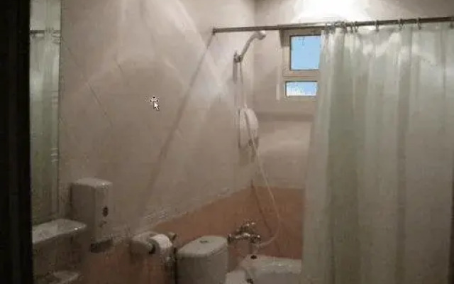 Durrat Al Sharq Suites 2 Apartment