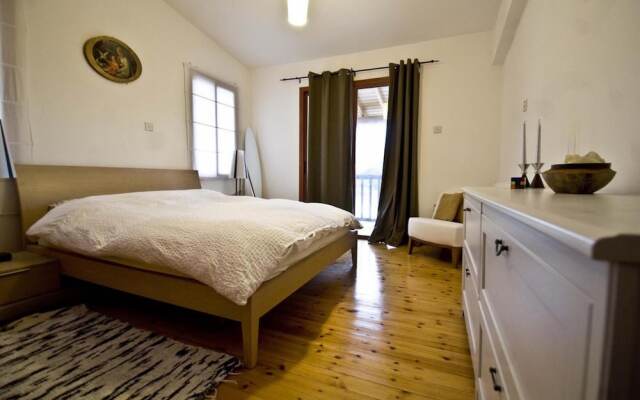 Lania Royal Oak House