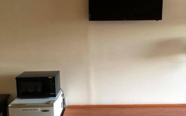 Scottish Inn & Suites