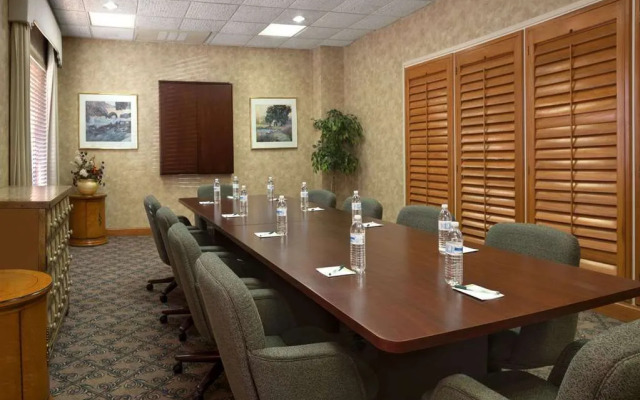 Wyndham Garden Oklahoma City Conference Ctr/Airpt/Bricktown