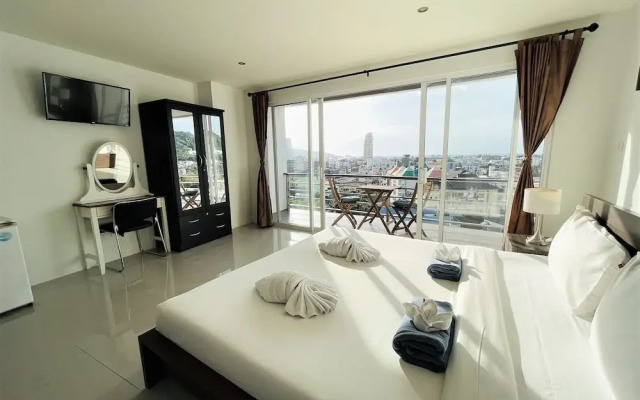 Ocean View Treasure by Lofty